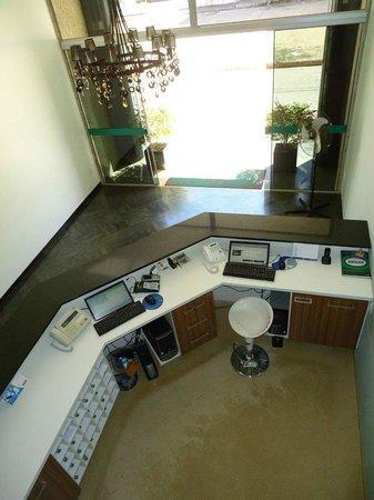 Deed'S Hotel Mantenopolis Zewnętrze zdjęcie